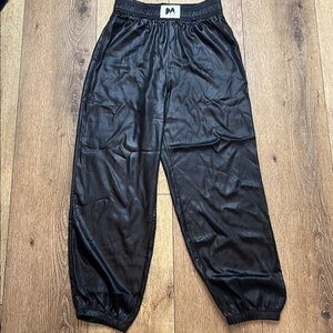 MO&Co Black Jogger Pants Size RTM